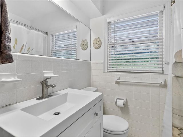 4002 Lowman St, Corpus Christi, TX 78411
