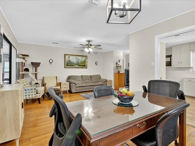 4002 Lowman St, Corpus Christi, TX 78411