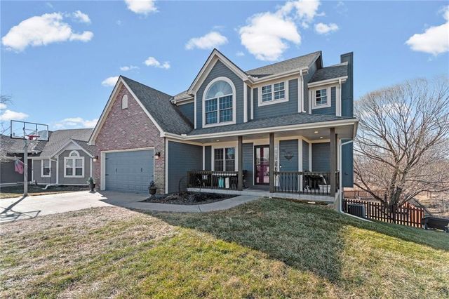 1301 NE 196TH Street, Smithville, MO 64089