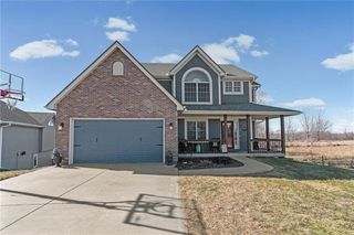 1301 NE 196TH Street, Smithville, MO 64089