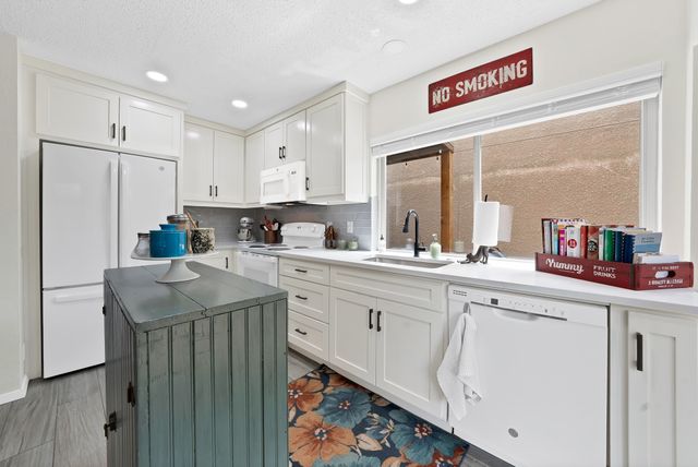1612 Hawthorne Drive, Arlington, TX 76012