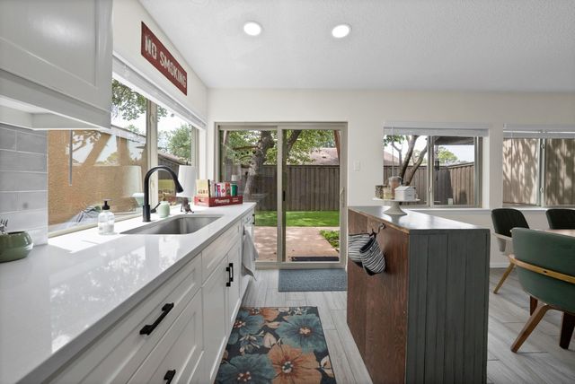 1612 Hawthorne Drive, Arlington, TX 76012