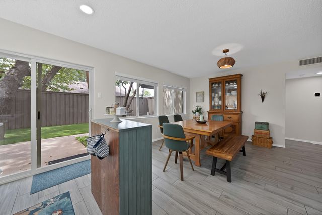 1612 Hawthorne Drive, Arlington, TX 76012
