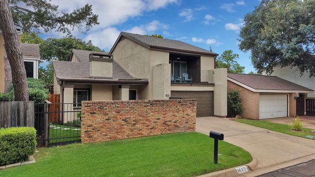 1612 Hawthorne Drive, Arlington, TX 76012