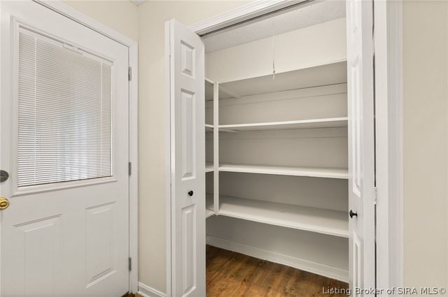 8526 Brock Road, Charlestown, IN 47111