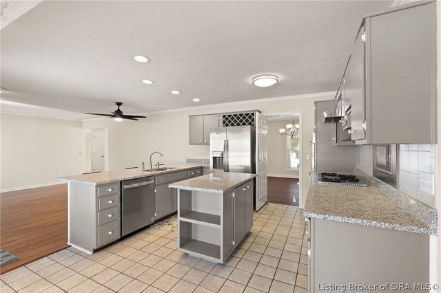 8526 Brock Road, Charlestown, IN 47111