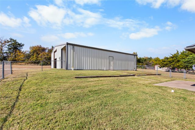 3706 Heatherwood Lane, Sherman, TX 75090