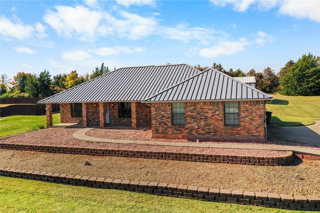 3706 Heatherwood Lane, Sherman, TX 75090