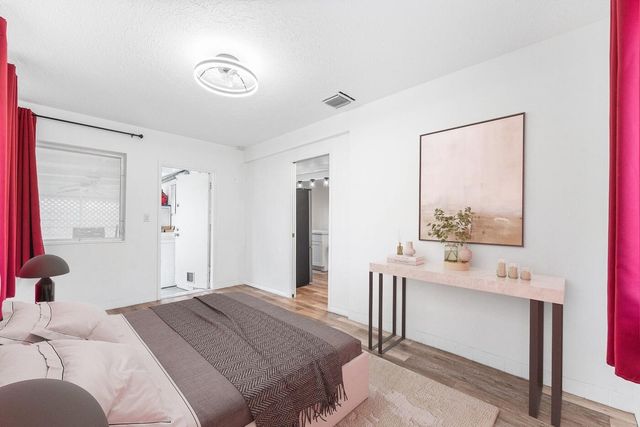 4780 NE 8th Terrace, Oakland Park, FL 33334