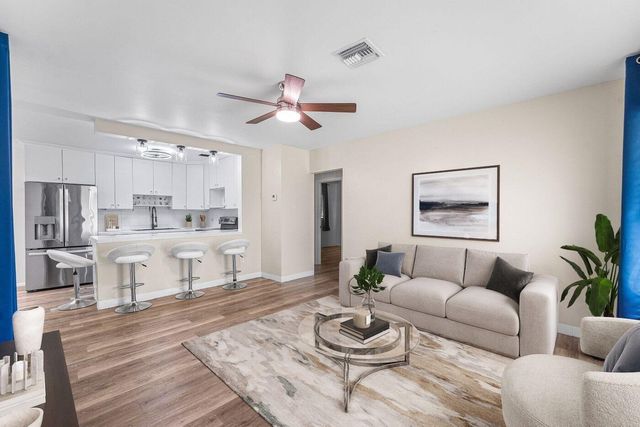 4780 NE 8th Terrace, Oakland Park, FL 33334