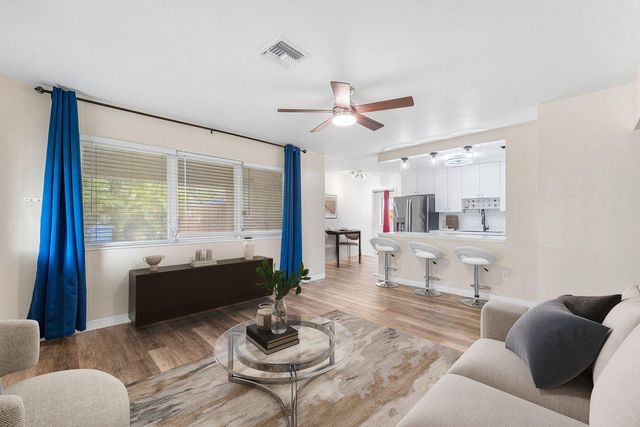 4780 NE 8th Terrace, Oakland Park, FL 33334