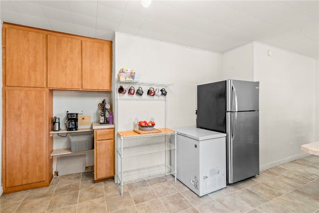 324 S Eastern Avenue, Gentry, AR 72734