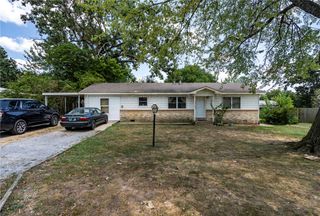324 S Eastern Avenue, Gentry, AR 72734