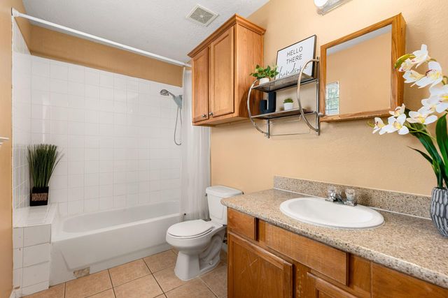 6418 England Street, Houston, TX 77021