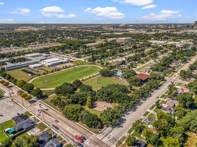 6418 England Street, Houston, TX 77021