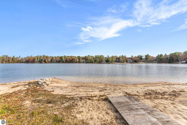 7811 Hillside Drive, Traverse City, MI 49685