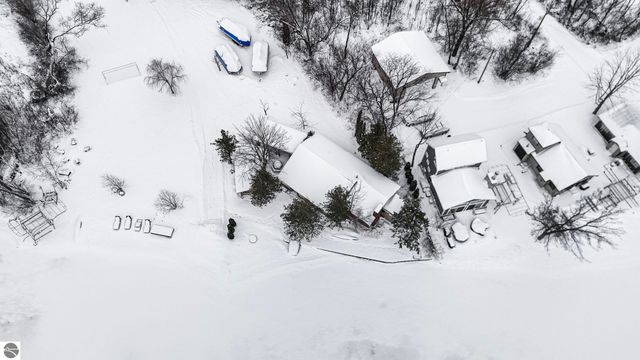 7811 Hillside Drive, Traverse City, MI 49685