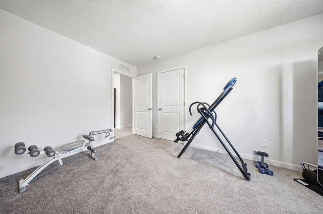 203 Beaman Gates Drive SW, Granville, OH 43023