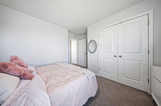 203 Beaman Gates Drive SW, Granville, OH 43023