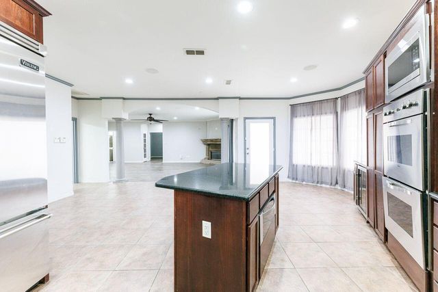 5811 11th Place, UNIT 9, Lubbock, TX 79416