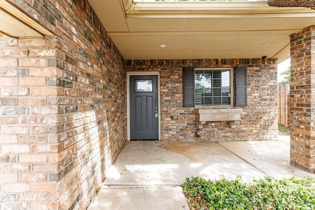 5811 11th Place, UNIT 9, Lubbock, TX 79416
