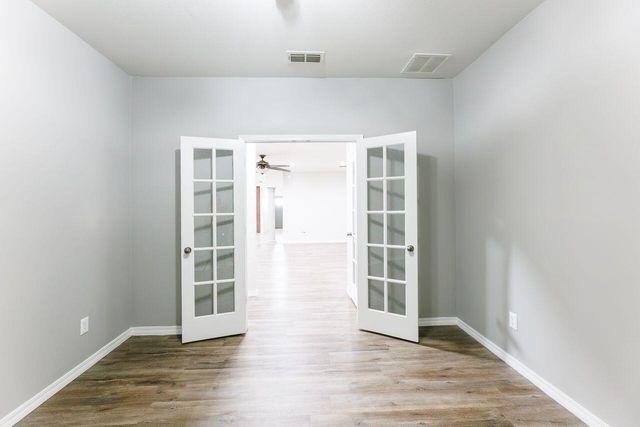 5811 11th Place, UNIT 9, Lubbock, TX 79416