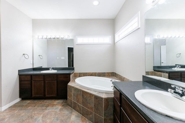 5811 11th Place, UNIT 9, Lubbock, TX 79416