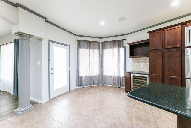 5811 11th Place, UNIT 9, Lubbock, TX 79416