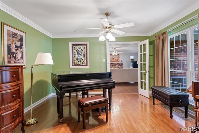 1010 Dovergate Drive, Kirkwood, MO 63122