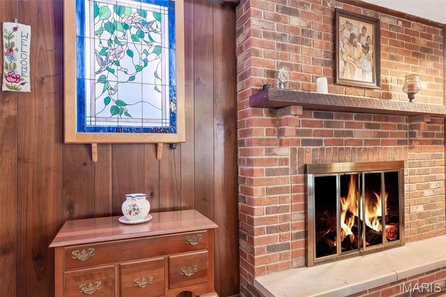 1010 Dovergate Drive, Kirkwood, MO 63122