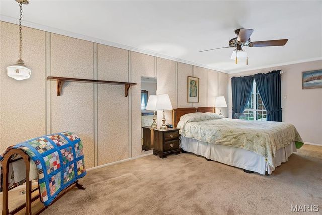 1010 Dovergate Drive, Kirkwood, MO 63122