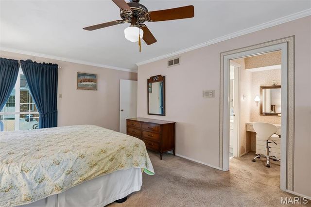 1010 Dovergate Drive, Kirkwood, MO 63122