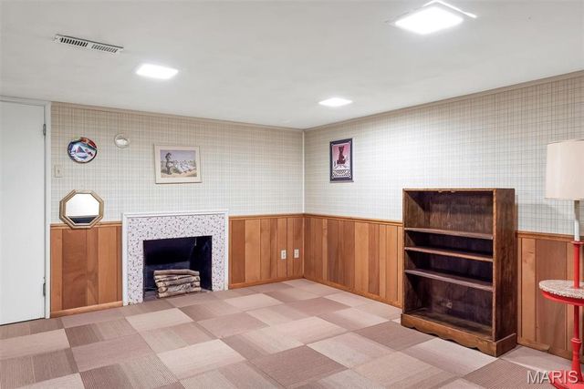 1010 Dovergate Drive, Kirkwood, MO 63122