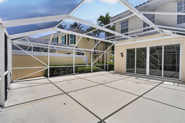 112 Santa Barbara Way, Palm Beach Gardens, FL 33410