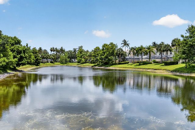 112 Santa Barbara Way, Palm Beach Gardens, FL 33410