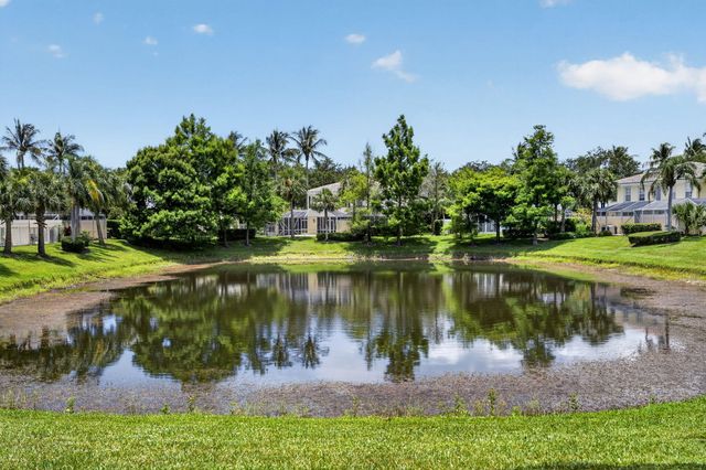 112 Santa Barbara Way, Palm Beach Gardens, FL 33410