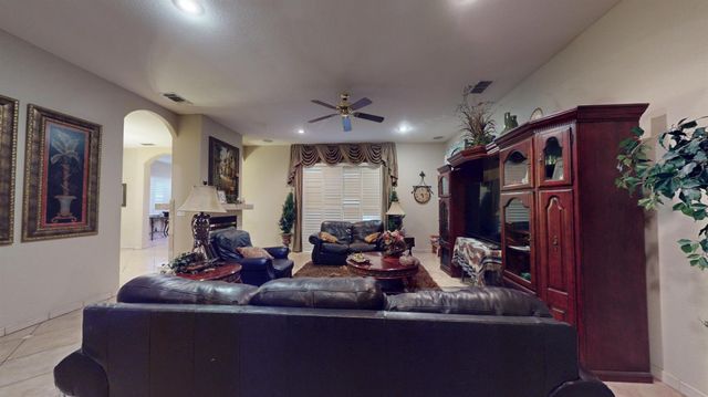 22095 State Highway 120, Escalon, CA 95320