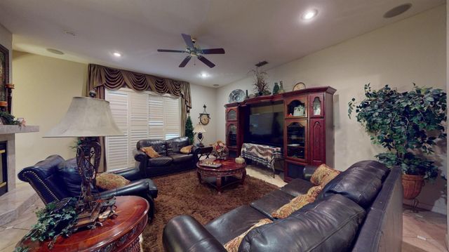 22095 State Highway 120, Escalon, CA 95320