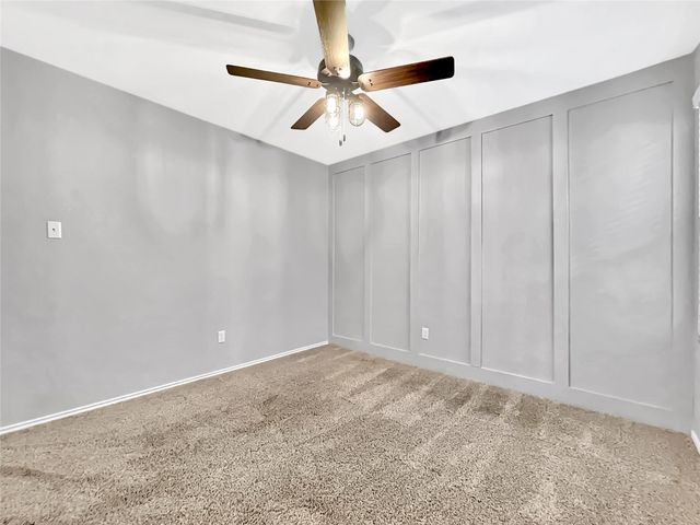 353 Bronco Billy DR, Jarrell, TX 76537