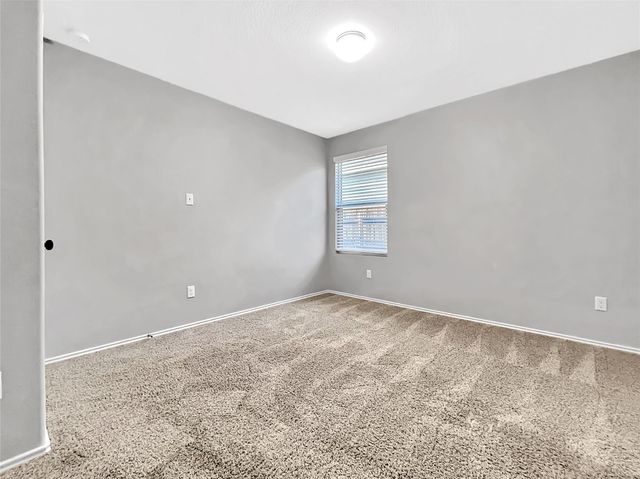 353 Bronco Billy DR, Jarrell, TX 76537