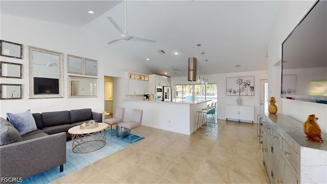 814 El Dorado PKWY E, Cape Coral, FL 33904