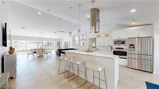 814 El Dorado PKWY E, Cape Coral, FL 33904