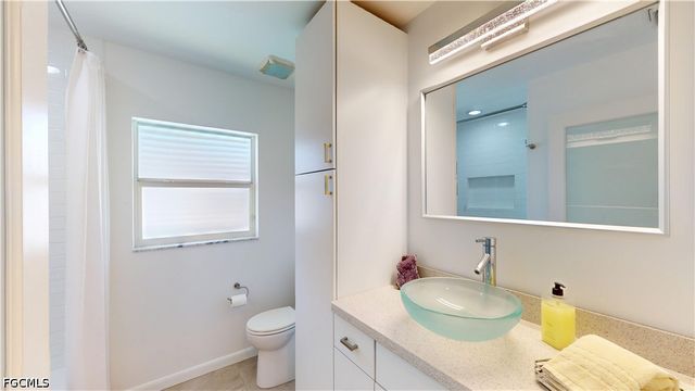 814 El Dorado PKWY E, Cape Coral, FL 33904