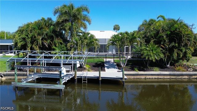 814 El Dorado PKWY E, Cape Coral, FL 33904