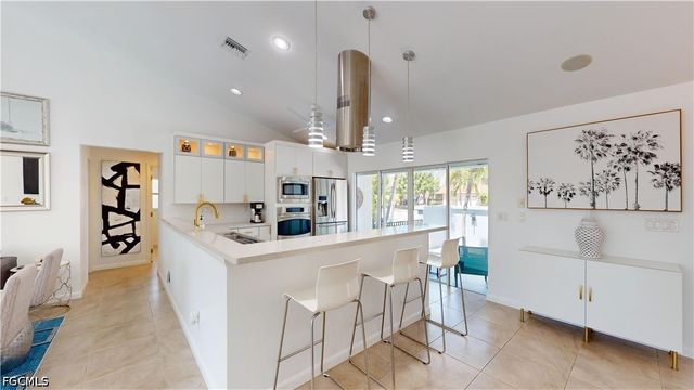 814 El Dorado PKWY E, Cape Coral, FL 33904