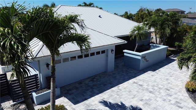 814 El Dorado PKWY E, Cape Coral, FL 33904