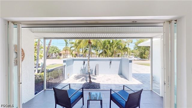 814 El Dorado PKWY E, Cape Coral, FL 33904