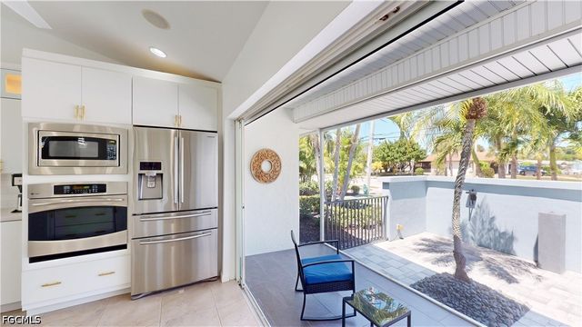 814 El Dorado PKWY E, Cape Coral, FL 33904