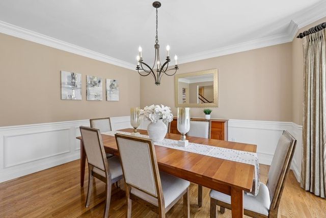 22 Elizabeth Way, Bedford, NH 03110