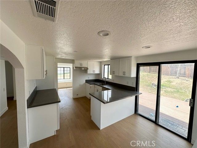 12780 Amberwood, Victorville, CA 92395